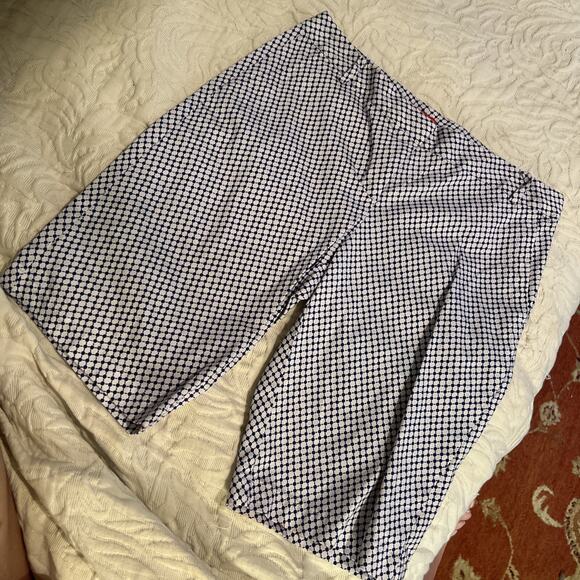 IZOD White, Blue Polka Dot Shorts, Size 4, front zip, 3 pockets, Cotton Spandex - Picture 1 of 5